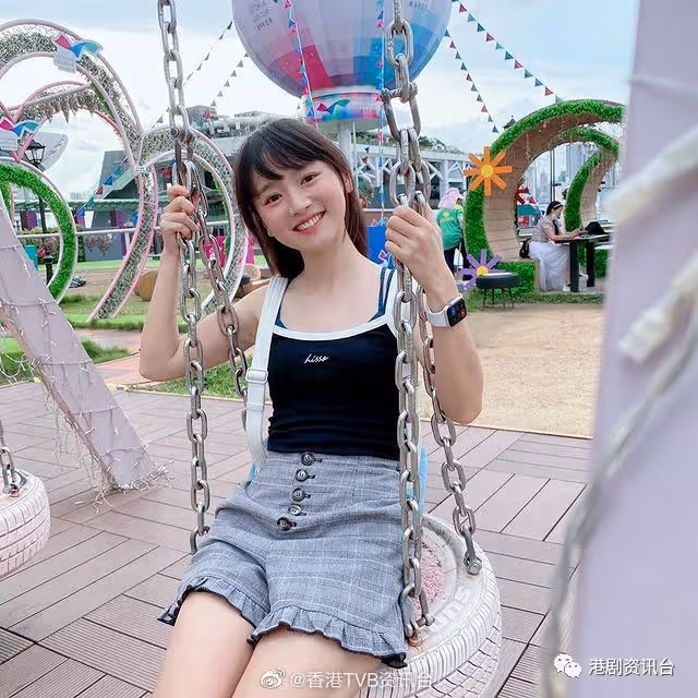 26歲TVB上位小花扮援J少女!封TVB御用學生妹童顏好煞食