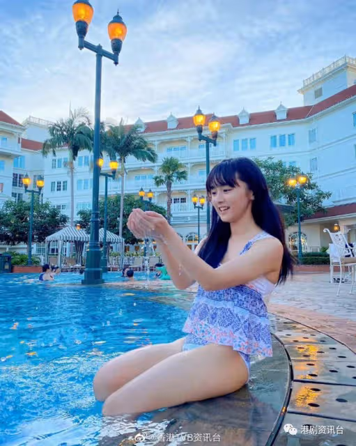 26歲TVB上位小花扮援J少女!封TVB御用學生妹童顏好煞食