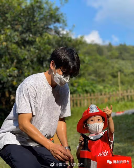 陳展鵬嘆小朋友大得快!羅子溢楊茜堯偕囡囡親子樂