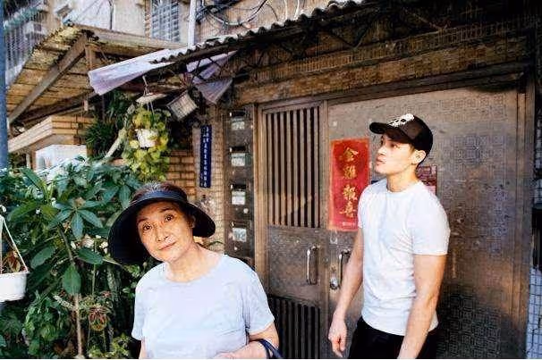 一夫兩妻!兩女共侍一夫37年 「2個妻子和諧同住一棟樓」九旬母親「卻住養老院」:錢都是自己支付的