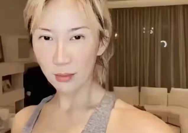 47歲李玟近照認不出,五官大變與舞臺上判若兩人,網友:已經老年人狀態