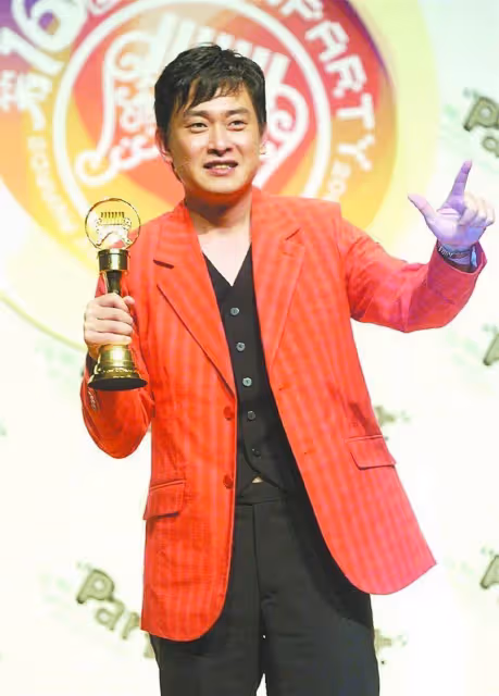 孩子懂感恩!王識賢臥病「2愛女搶著照顧」根本輪不到老婆「曝父親節更貼心」樂喊:女兒沒白疼