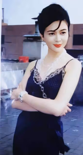 香港娛樂七位年過六十仍然單身的女星,大多數都是身家過億的富婆