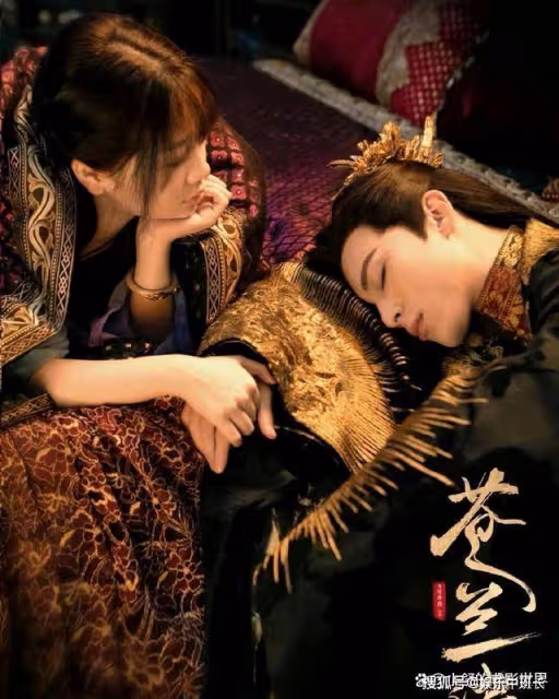 《蒼蘭訣》小蘭花復活變神女見到了誰？月族女子為什麼蒙面？