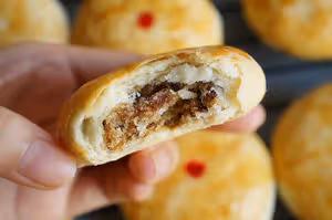 雲腿玫瑰酥皮月餅，就是要有肉才吃