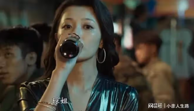王秀竹演完《請叫我總監》再演《冰雨火》，很多人愣是沒認出來