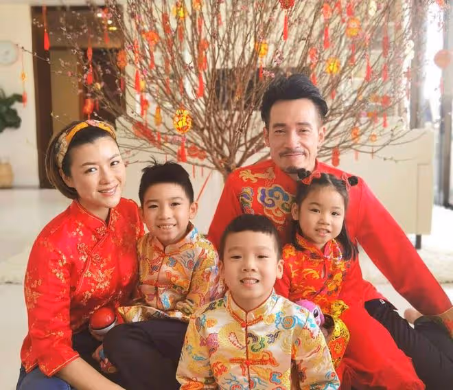 6歲女兒確診!陳豪成密切接觸者,為保護家人睡覺也不摘下口罩