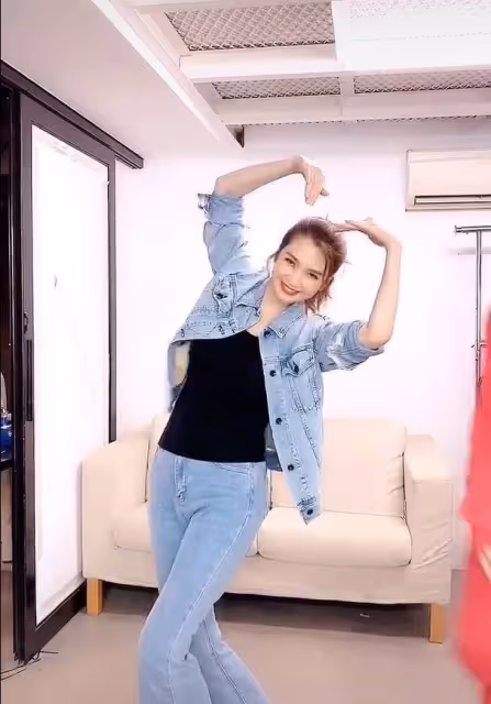 陳法蓉曬與好友跳舞視訊,洪欣蔡少芬朱茵出鏡,畫面充滿了喜感,網友:一個比一個美