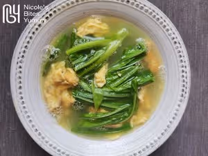 【快手菜】煎蛋油麥菜湯
