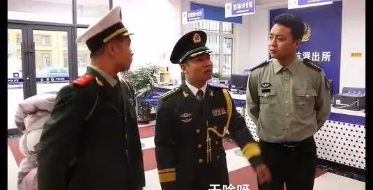 張浩又一部網大上線,一人分飾兩角演技在線,搭檔「大嫂」徐冬冬