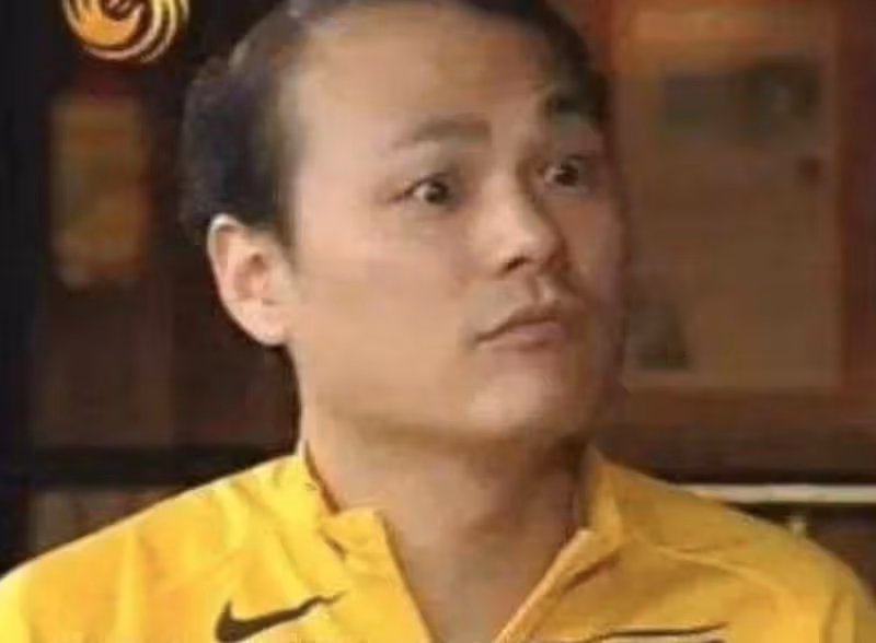 歌唱家張也:跟初戀分手後,53歲還單身,有呂繼宏陪伴很幸福
