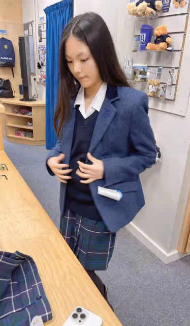李湘曬出女兒開學的美照，王詩齡就讀於英國名校，年學費28萬