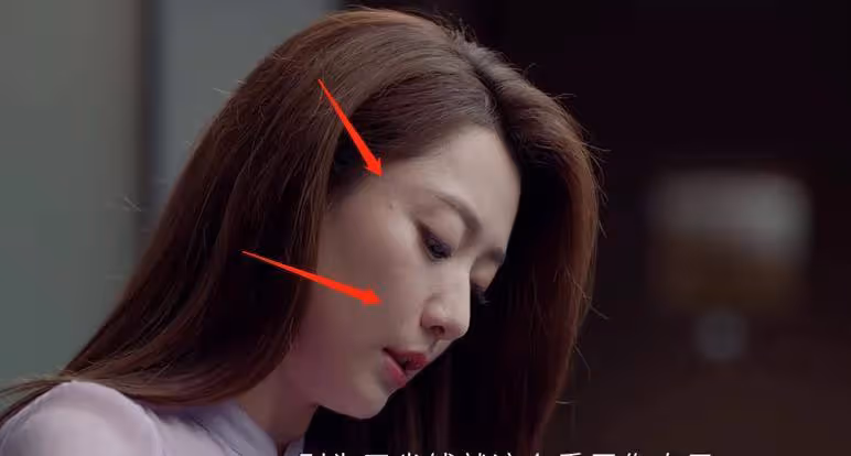 她們的名字:秦海璐的下巴,白冰的眼袋,這劇磨皮後太真實了