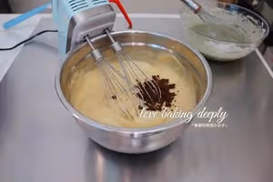 黑芝麻酸奶小蛋糕｜綿潤醇香