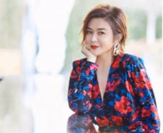2結婚2離婚,58歲依然是無數人心目中的女神,2次婚姻後,無子無女