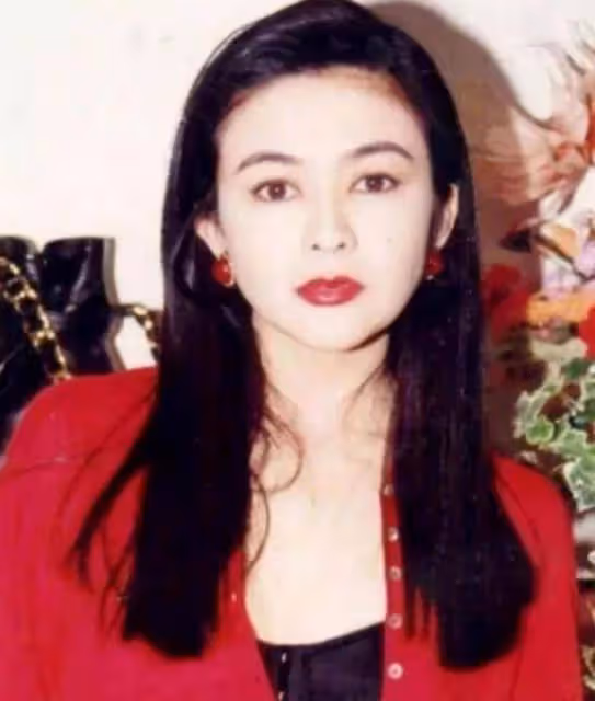 2結婚2離婚,58歲依然是無數人心目中的女神,2次婚姻後,無子無女