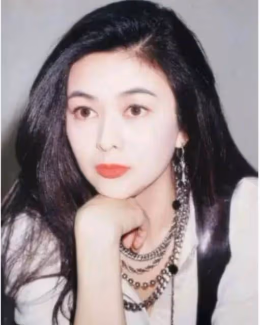 2結婚2離婚,58歲依然是無數人心目中的女神,2次婚姻後,無子無女