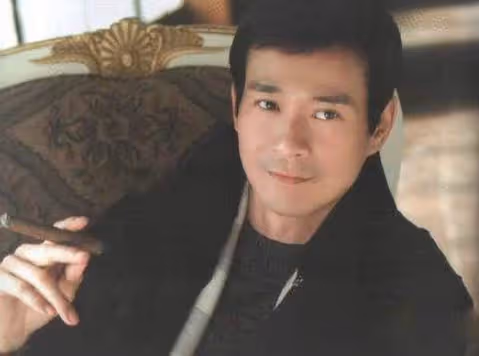 肥姐去世12年!被罵借妻上位的鄭少秋公開「當年離婚真相」 假髮40年「只為她摘過」