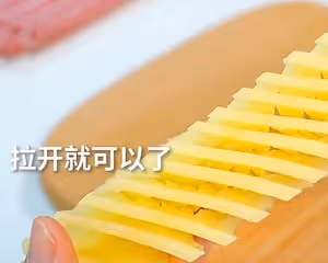 夜市很火的旋風薯塔
