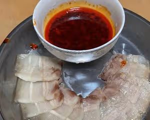 最簡單的方法把一塊肉吃了