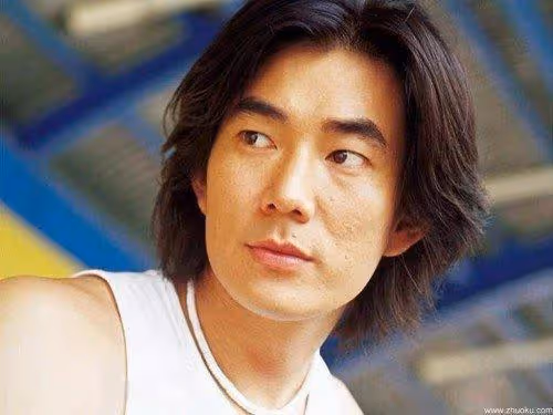 當年捧紅任賢齊!如今潦倒「財產全被騙光」 他霸氣伸手「沒有你就沒有我」一生都難償還