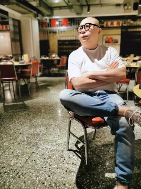 厲害!TVB知名主持直播帶貨1小時賺5百萬,多領域發展吸金力超強