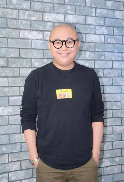 厲害!TVB知名主持直播帶貨1小時賺5百萬,多領域發展吸金力超強
