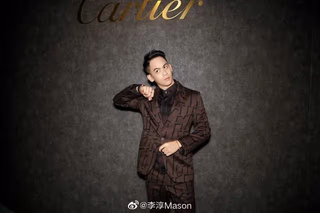 恭喜!著名導演李安兒子曝婚訊,女方長相普通,因徐靜蕾電影結識