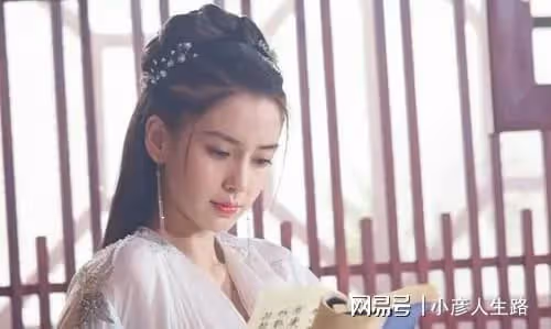楊穎被禁用英文名angelababy？她發圖以實際行動回應：什麼都不改