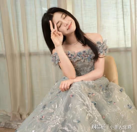 陳妍希自曝想生二胎,現身殺青宴小腹突出,經超一句話破離婚傳言