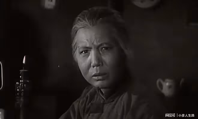 老戲骨車毅駕鶴西去,享年102歲!車曉、田華現身葬禮,含淚送別