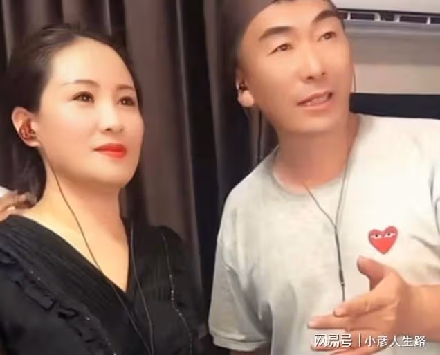 85歲馬玉琴哭腫眼,稱後悔嫁小老公,李玉成與新歡避嫌卻發文不舍