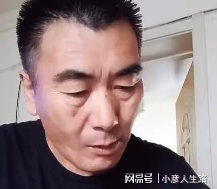85歲馬玉琴哭腫眼,稱後悔嫁小老公,李玉成與新歡避嫌卻發文不舍