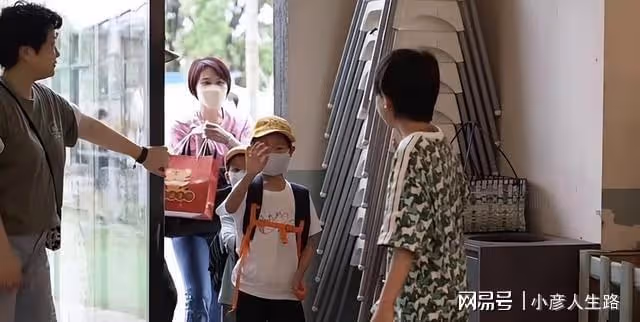 劉畊宏為11歲大兒子辦慶生會,鄭愷夫婦應采兒鄒市明等到場祝賀