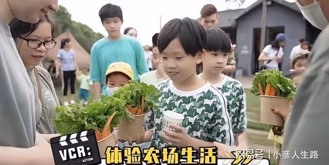 劉畊宏為11歲大兒子辦慶生會,鄭愷夫婦應采兒鄒市明等到場祝賀