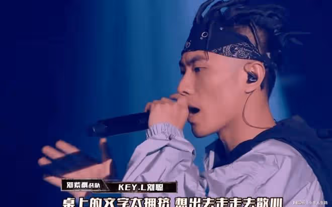 男藝人劉聰官宣戀情,男友是百萬網紅,此劉聰並非說唱歌手劉聰