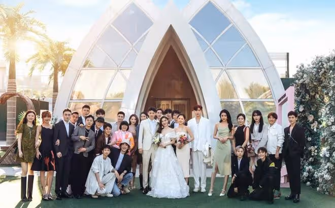 32歲女主持婚禮曝光!此前多次逼婚引爭議,好友臉僵如蠟像太恐怖