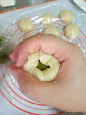 抹茶蛋黃酥（螺旋酥）