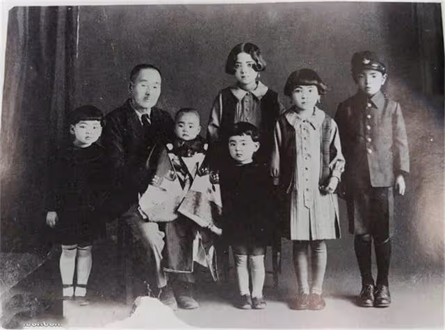 1945年,歌手李香蘭因漢奸罪被判死刑,臨刑前因一句話被當場釋放