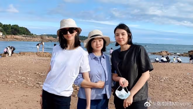張鈞甯40歲生日,母親從台北飛青島為她慶生,自稱千里尋女記