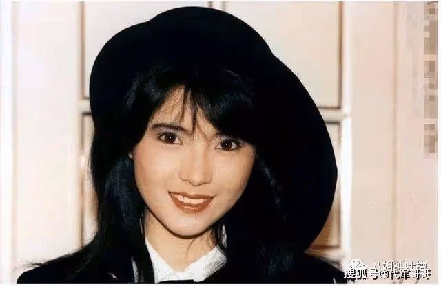 她兩任男友相繼自殺 被辱後變瘋55歲突然離世