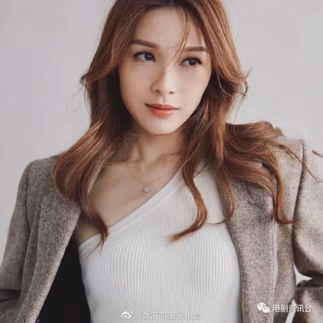李佳芯自監自導自編自演微電影面世!傳蟲草大王無條件出資力撐