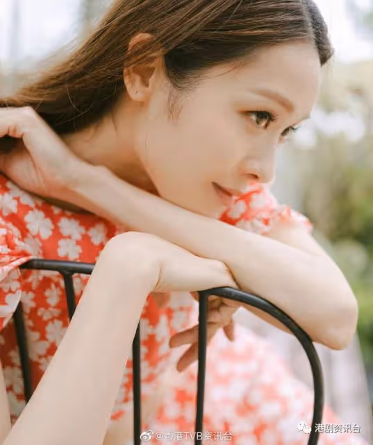 李佳芯自監自導自編自演微電影面世!傳蟲草大王無條件出資力撐