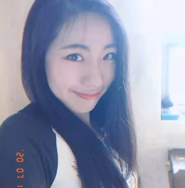 靠自己圓歌手夢!知名港星女兒自資出歌,用打工的錢開拓音樂事業