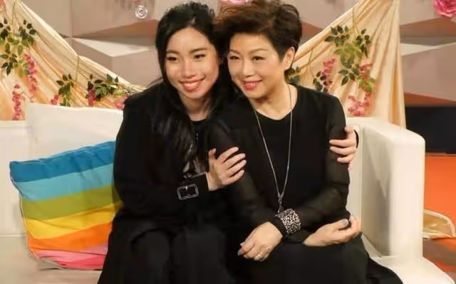 靠自己圓歌手夢!知名港星女兒自資出歌,用打工的錢開拓音樂事業
