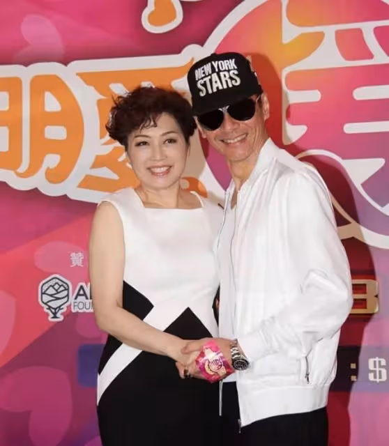 靠自己圓歌手夢!知名港星女兒自資出歌,用打工的錢開拓音樂事業