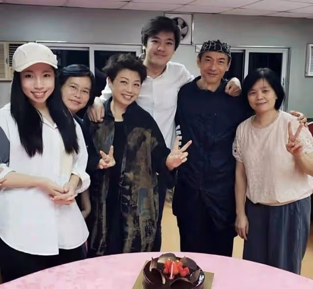 靠自己圓歌手夢!知名港星女兒自資出歌,用打工的錢開拓音樂事業