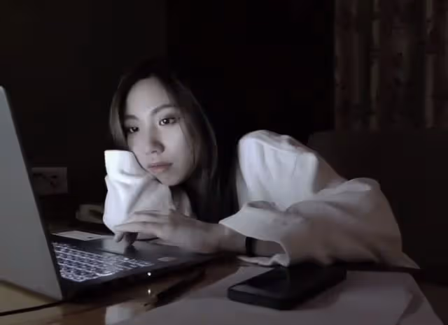 靠自己圓歌手夢!知名港星女兒自資出歌,用打工的錢開拓音樂事業