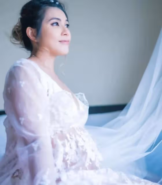 未走出家暴陰霾!香港女歌手再次未婚生子,曝等80歲再與男友結婚