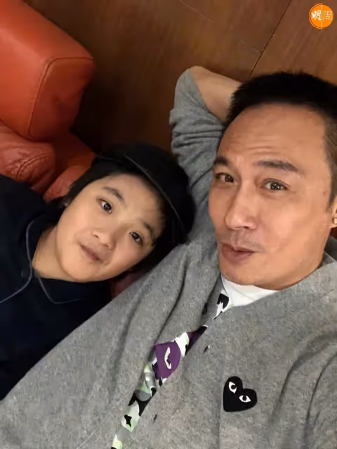 搭公車坐博愛座!金馬影帝被趕「下秒秀61歲身分證」乘客秒惦惦 身分曝光「跟劉德華一樣大咖」